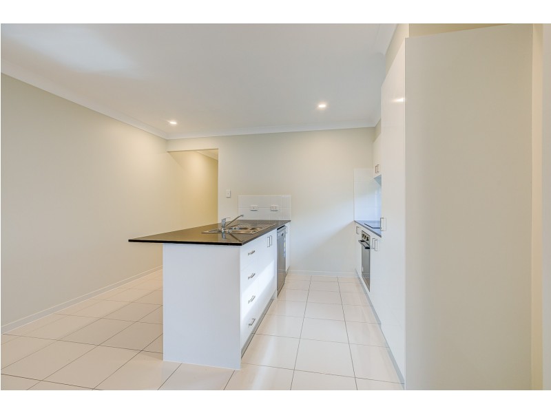 1/13 Seaford Street, Pimpama QLD 4209