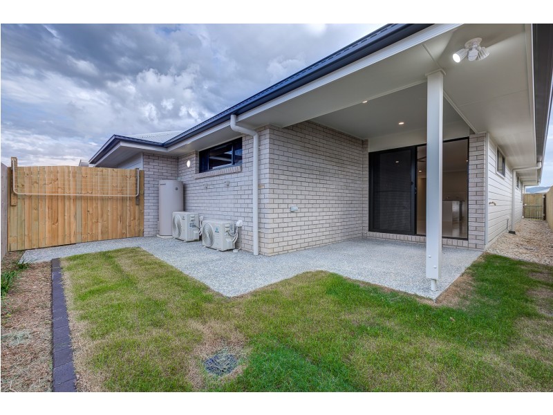 1/13 Seaford Street, Pimpama QLD 4209