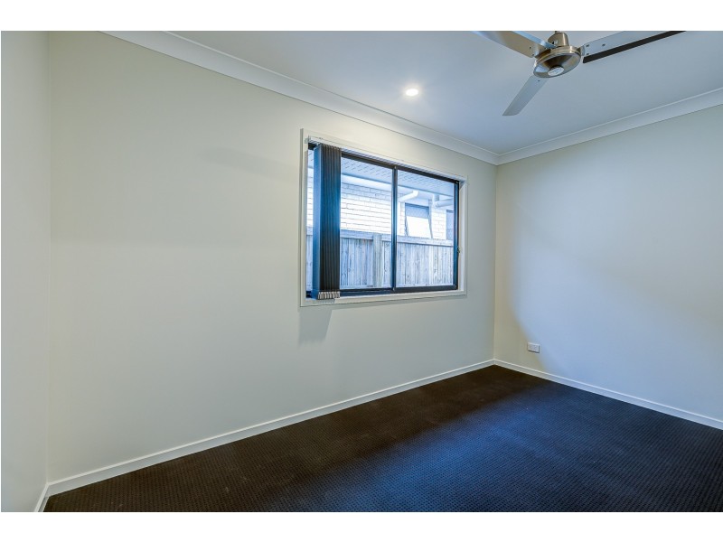 2/13 Seaford Street, Pimpama QLD 4209