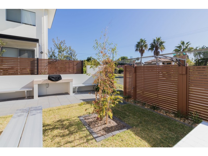 6/126 Eugaree Street, Southport QLD 4215