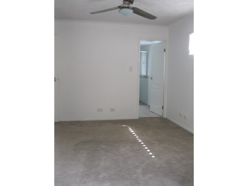 1/11 Clark Street, Biggera Waters QLD 4216