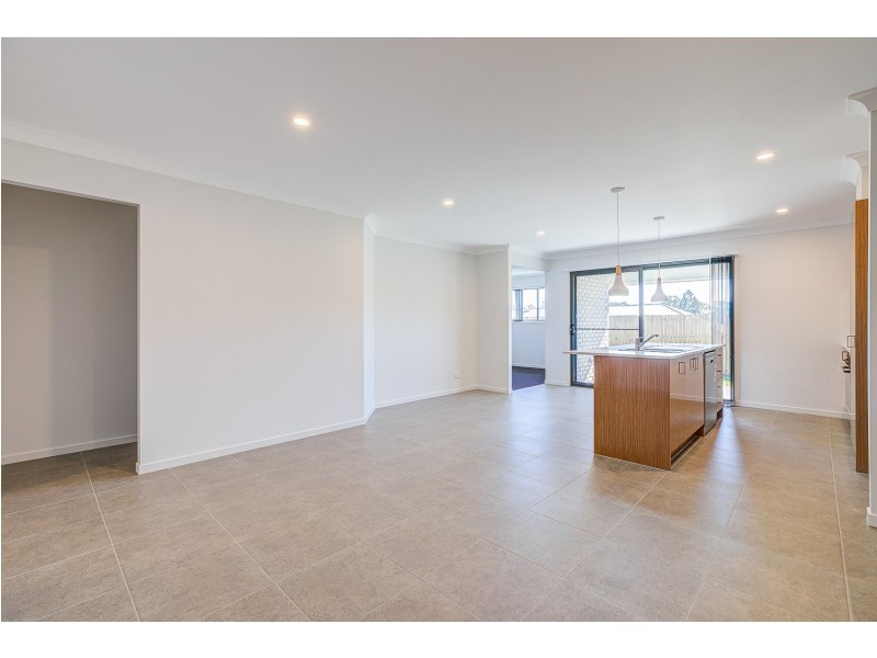 25 Barley Street, Park Ridge QLD 4125