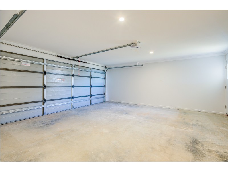25 Barley Street, Park Ridge QLD 4125