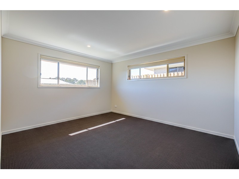 27 Barley Street, Park Ridge QLD 4125