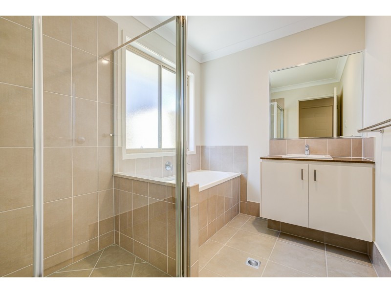 27 Barley Street, Park Ridge QLD 4125