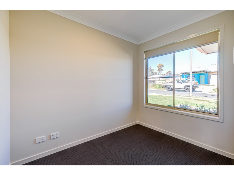 27 Barley Street, Park Ridge QLD 4125