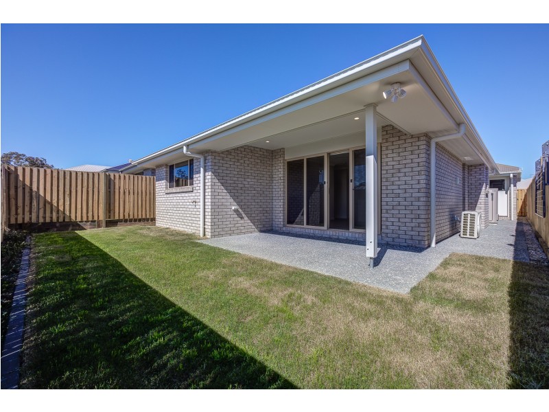 27 Barley Street, Park Ridge QLD 4125
