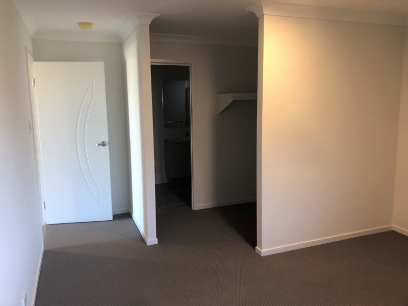 1/38 Flowers Drive, Coomera QLD 4209