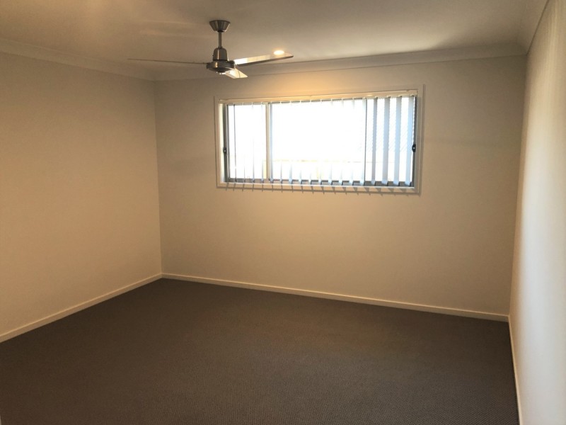 1/38 Flowers Drive, Coomera QLD 4209