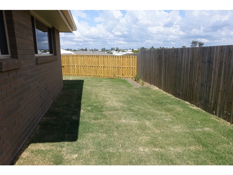 2 Steves Way, Coomera QLD 4209