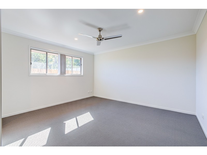 44 Nevada Road, Park Ridge QLD 4125
