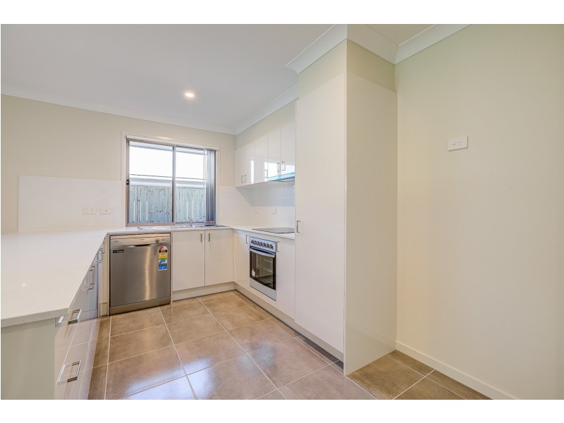 44 Nevada Road, Park Ridge QLD 4125