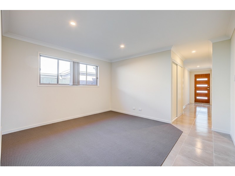 44 Nevada Road, Park Ridge QLD 4125