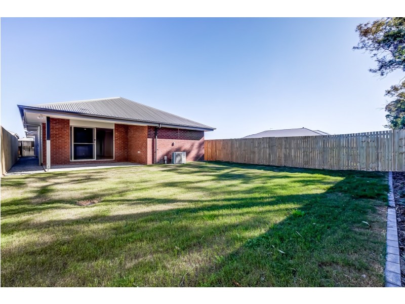 44 Nevada Road, Park Ridge QLD 4125