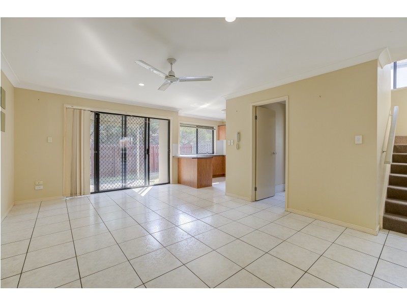 20/13 Hervey Street, Pacific Pines QLD 4211