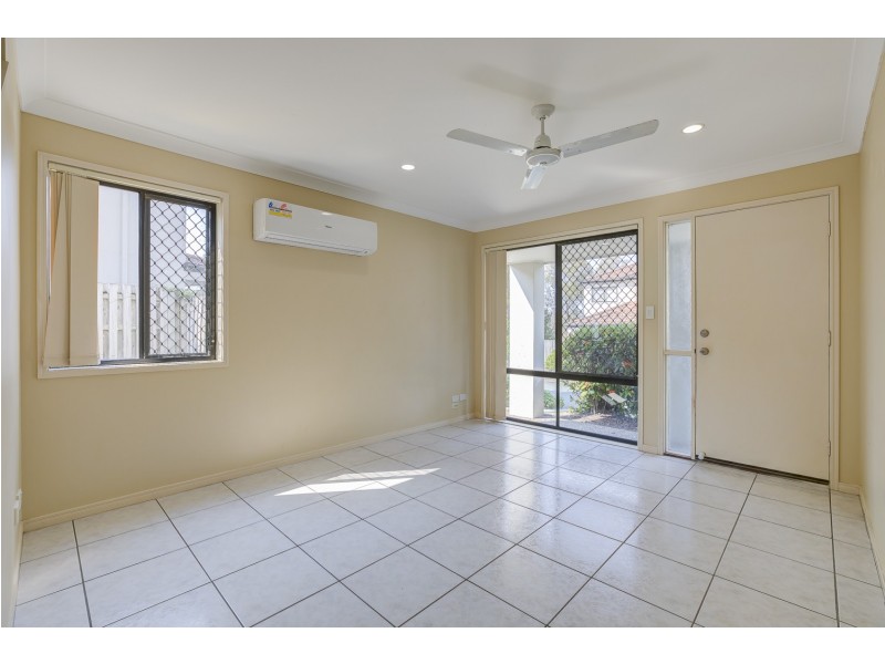 20/13 Hervey Street, Pacific Pines QLD 4211