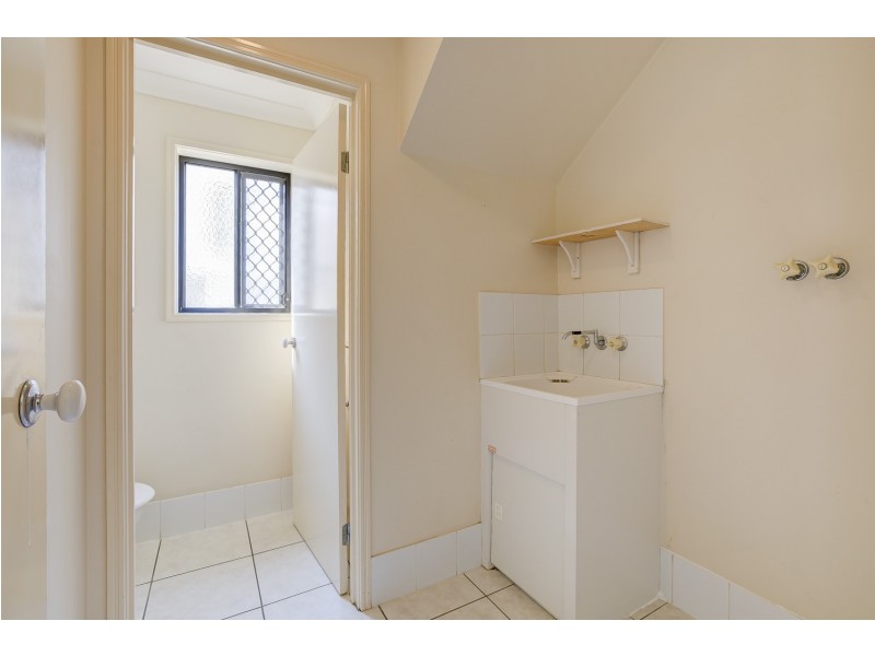 20/13 Hervey Street, Pacific Pines QLD 4211