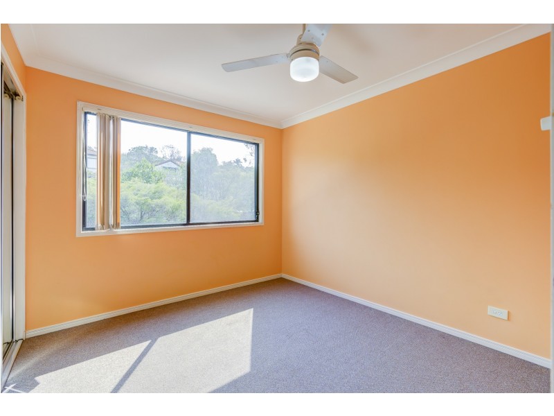 20/13 Hervey Street, Pacific Pines QLD 4211