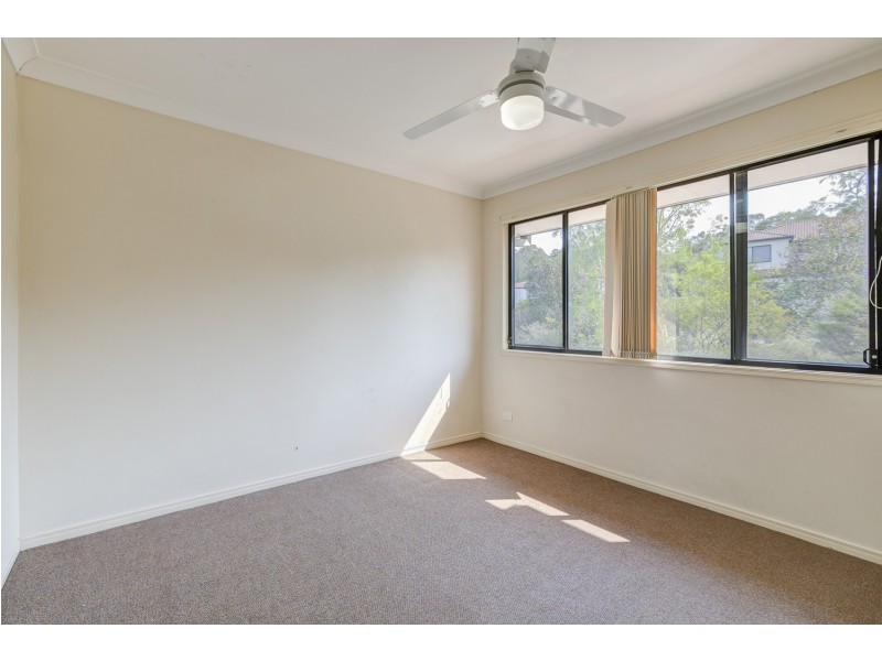 20/13 Hervey Street, Pacific Pines QLD 4211