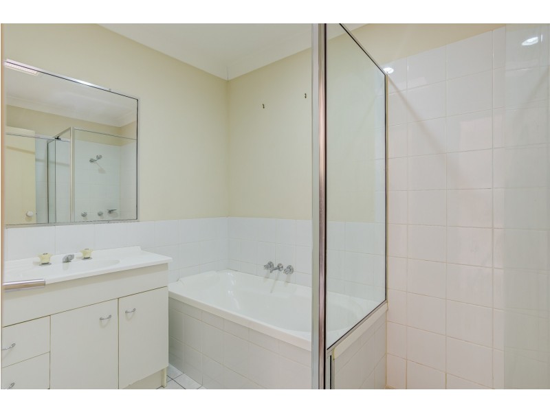 20/13 Hervey Street, Pacific Pines QLD 4211