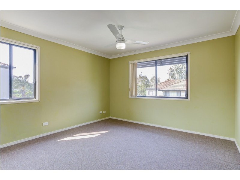20/13 Hervey Street, Pacific Pines QLD 4211
