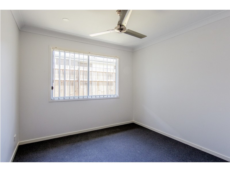 16 Percy Earl Crescent, Pimpama QLD 4209