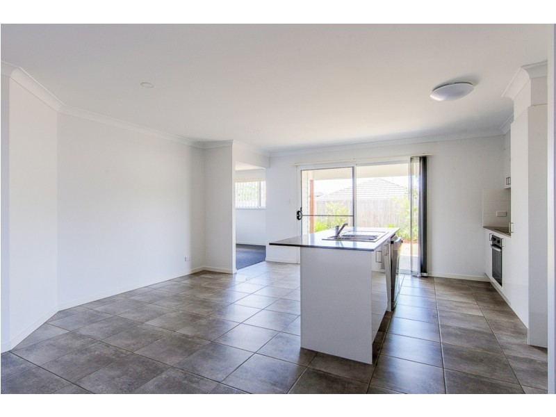 16 Percy Earl Crescent, Pimpama QLD 4209