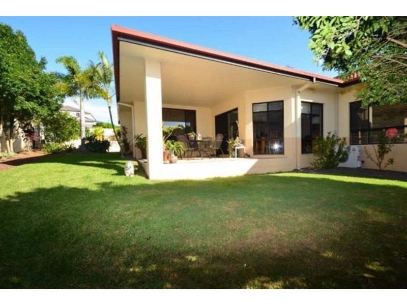 4 Respall Way, Arundel QLD 4214