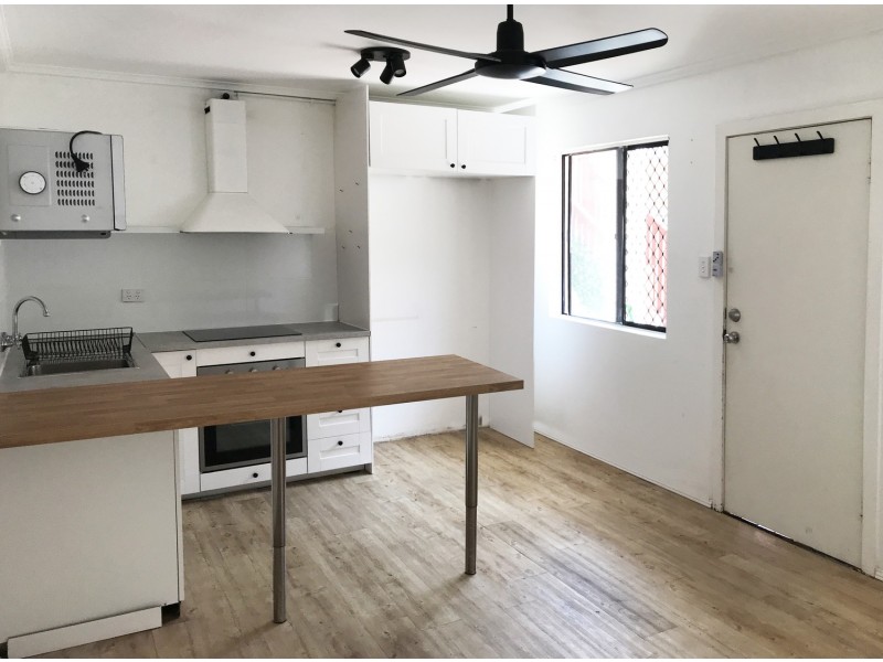 3/2315 Gold Coast Highway, Mermaid Beach QLD 4218