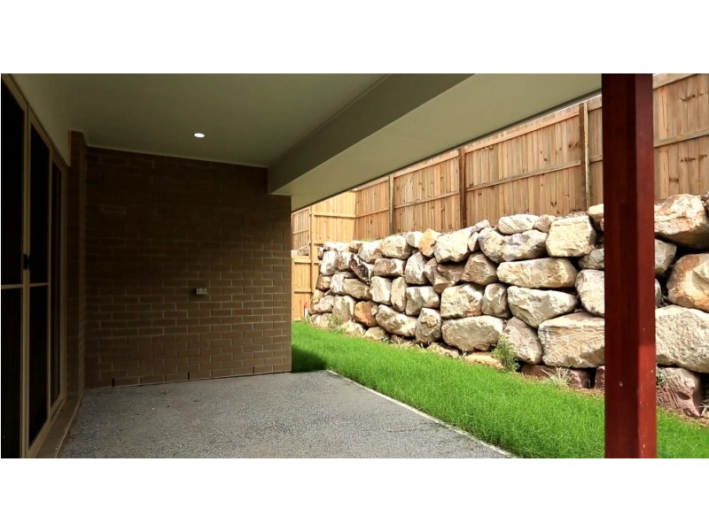 35 Woodrose Circuit, Pimpama QLD 4209