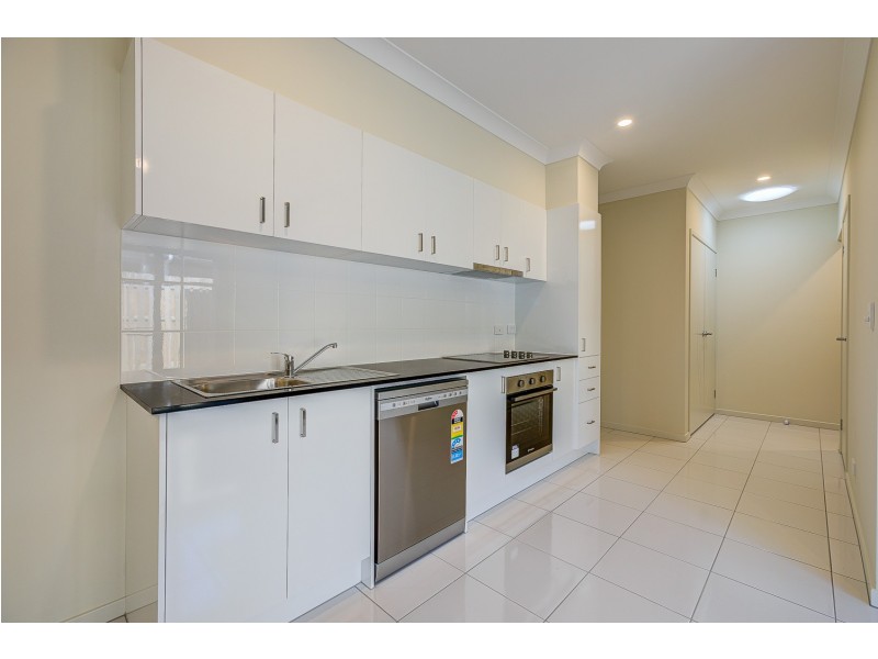 2/5 Merino Street, Park Ridge QLD 4125
