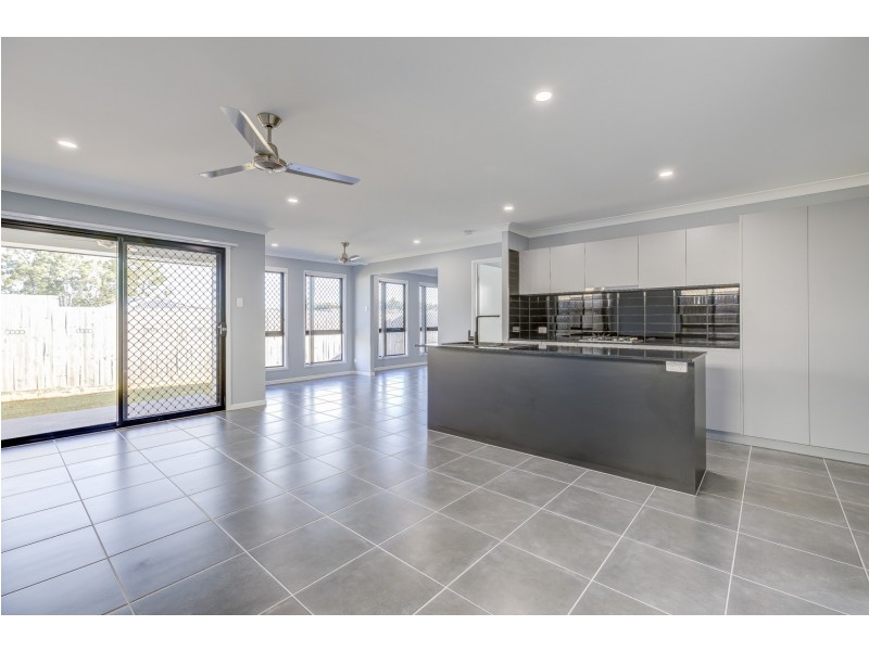 28 Brett Street, Pimpama QLD 4209