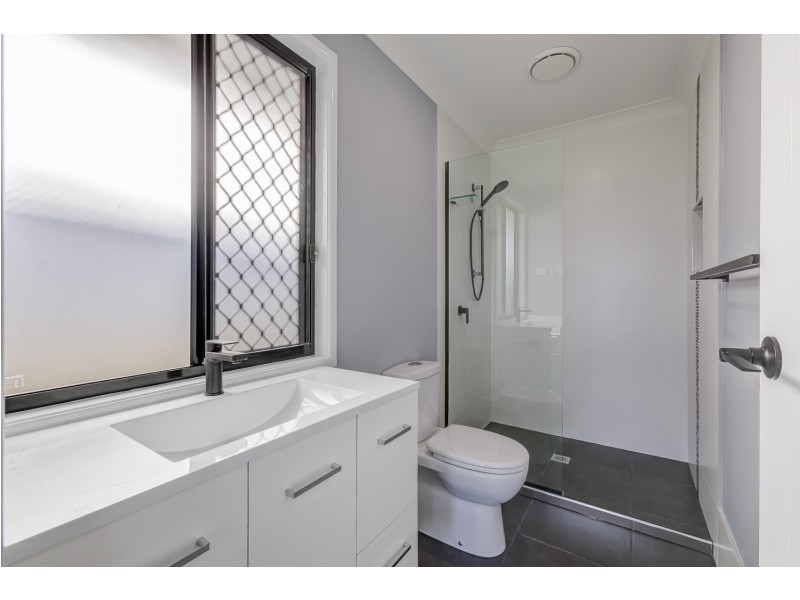 28 Brett Street, Pimpama QLD 4209