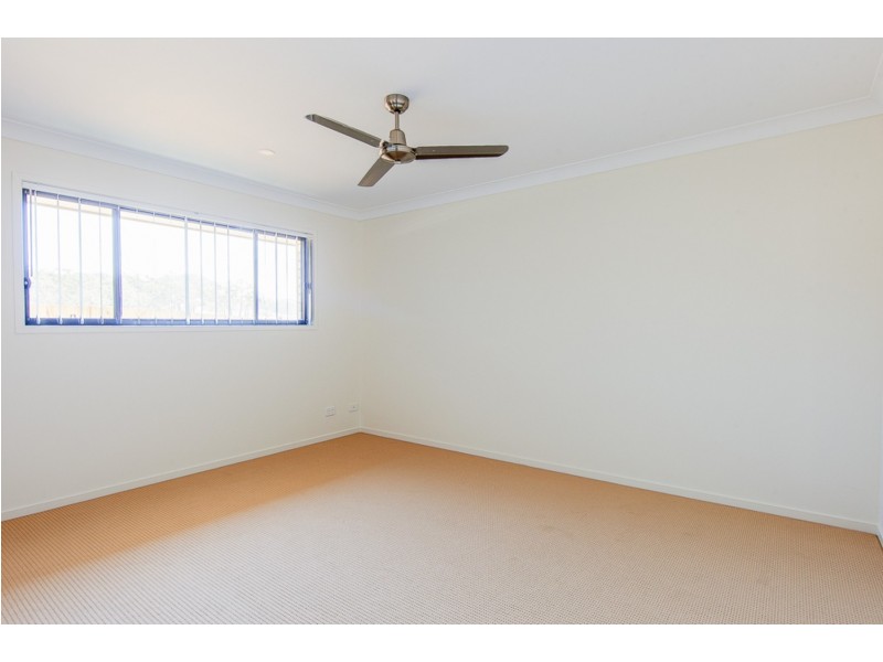 8 Zhang Street, Holmview QLD 4207