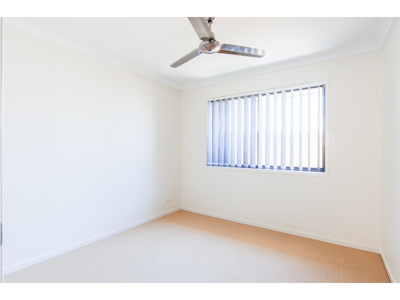 8 Zhang Street, Holmview QLD 4207