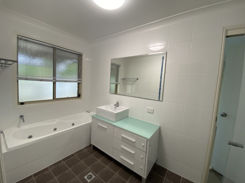 6 Swindon Place, Oxenford QLD 4210