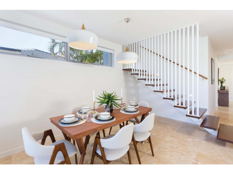 2/147 Racecourse Drive, Bundall QLD 4217