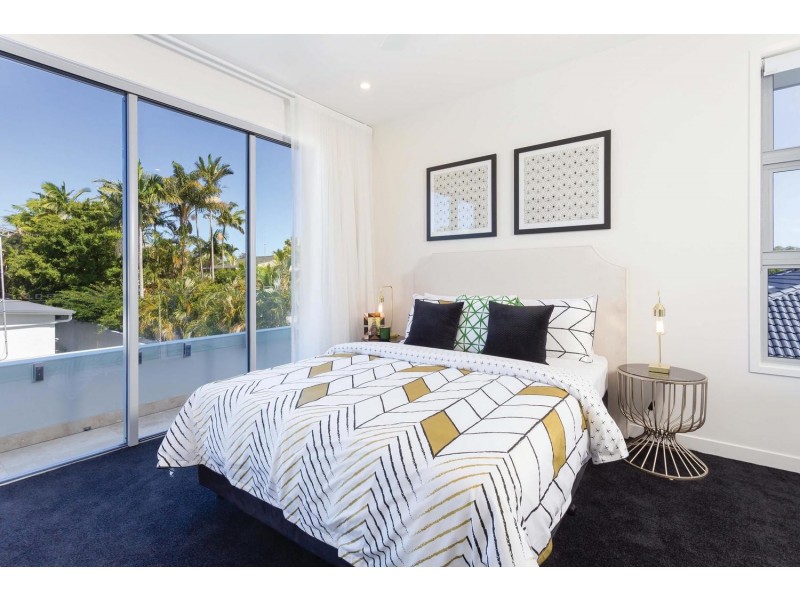 2/147 Racecourse Drive, Bundall QLD 4217