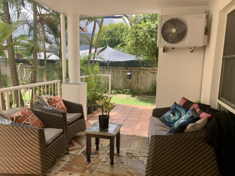 4/31 Chester Terrace, Southport QLD 4215