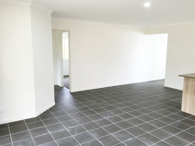 5 Milbrook Crescent, Pimpama QLD 4209