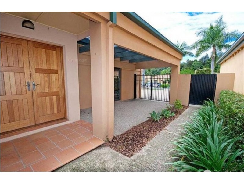 3207 Palladian Drive, Hope Island QLD 4212