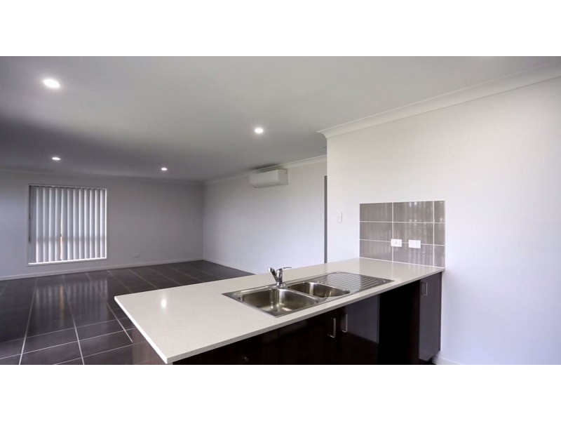 28 Brookfield Street, Pimpama QLD 4209