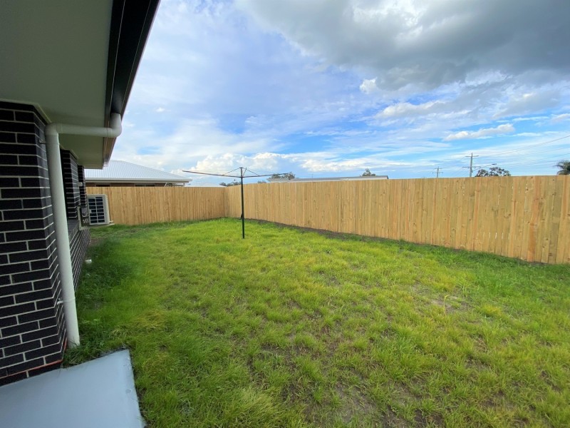 23 Fountain Street, Pimpama QLD 4209