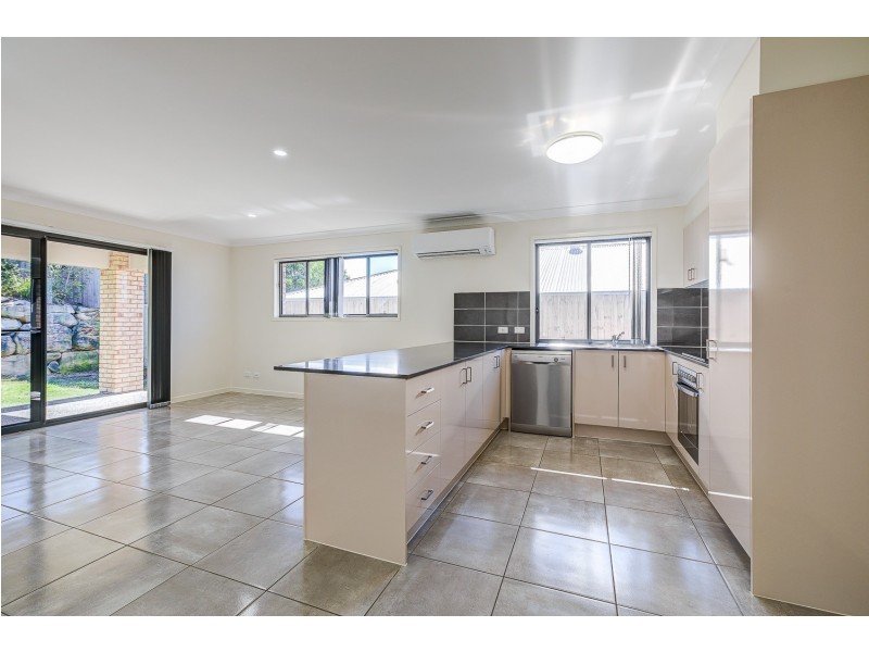 9 Geoffrey Miller Avenue, Pimpama QLD 4209