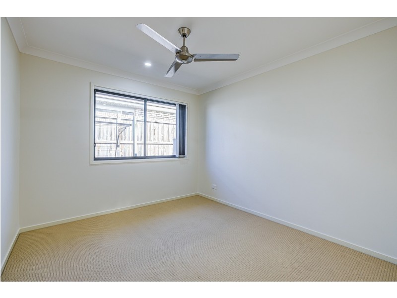 9 Geoffrey Miller Avenue, Pimpama QLD 4209