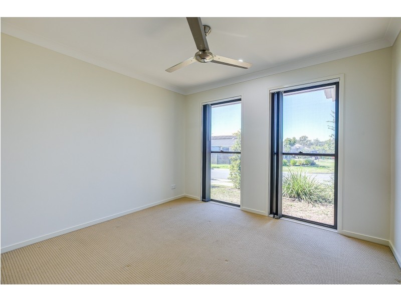 9 Geoffrey Miller Avenue, Pimpama QLD 4209