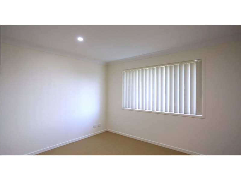 70 Brookfield Street, Pimpama QLD 4209