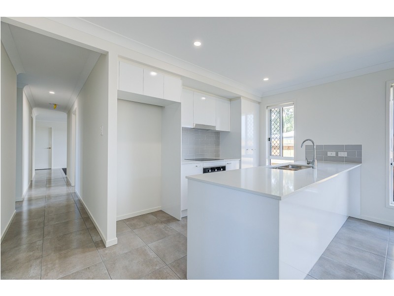 4 Almandin Street, Logan Reserve QLD 4133