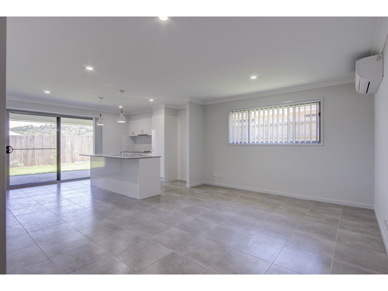 75  Fountain Street, Pimpama QLD 4209