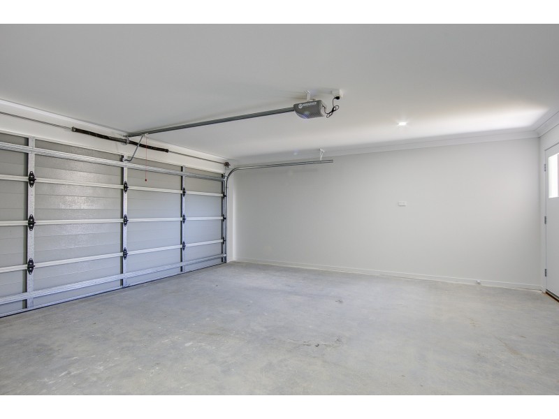 75  Fountain Street, Pimpama QLD 4209